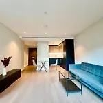 Vauxhall Lux Apartment